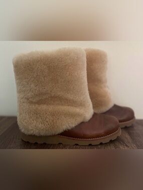UGG *Rare & Discontinued* Maylin Chestnut Brown Leather & Sheepskin Boots Size 7